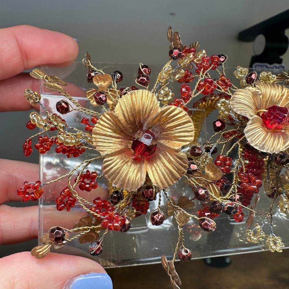 Pier 1 Imports Beaded Floral Napkin Rings Red Gold Set of 8 SKU 2074553 Holiday - Picture 4 of 5
